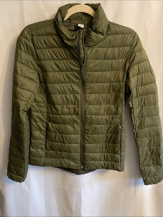 Old Navy Jackets & Blazers - Old Navy Olive Green Quilted Puffer Lightweight Jacket  XS